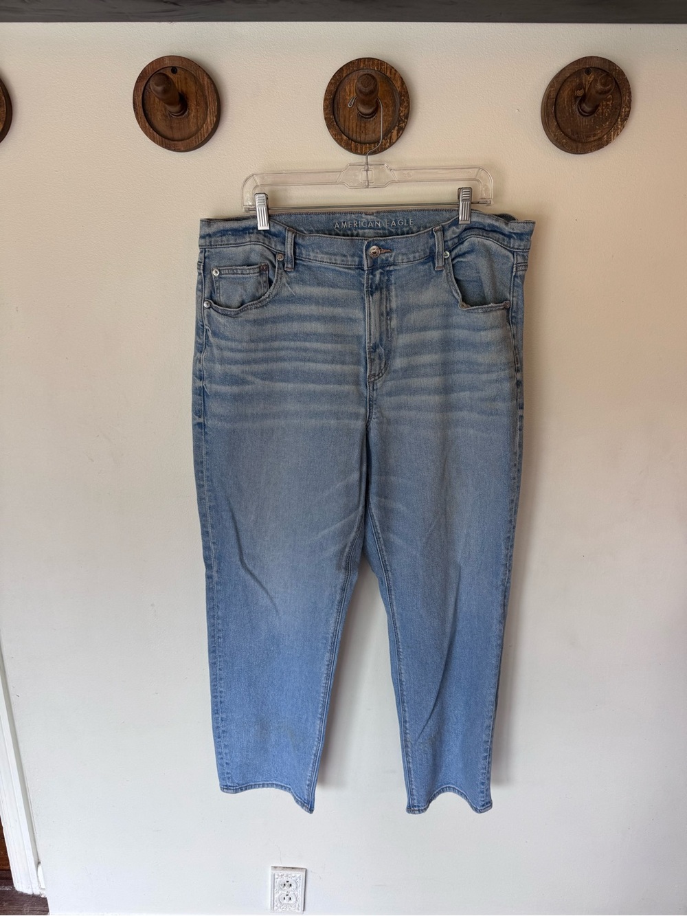 American Eagle Outfitters Light Blue super high rise straight jeans 18 short
